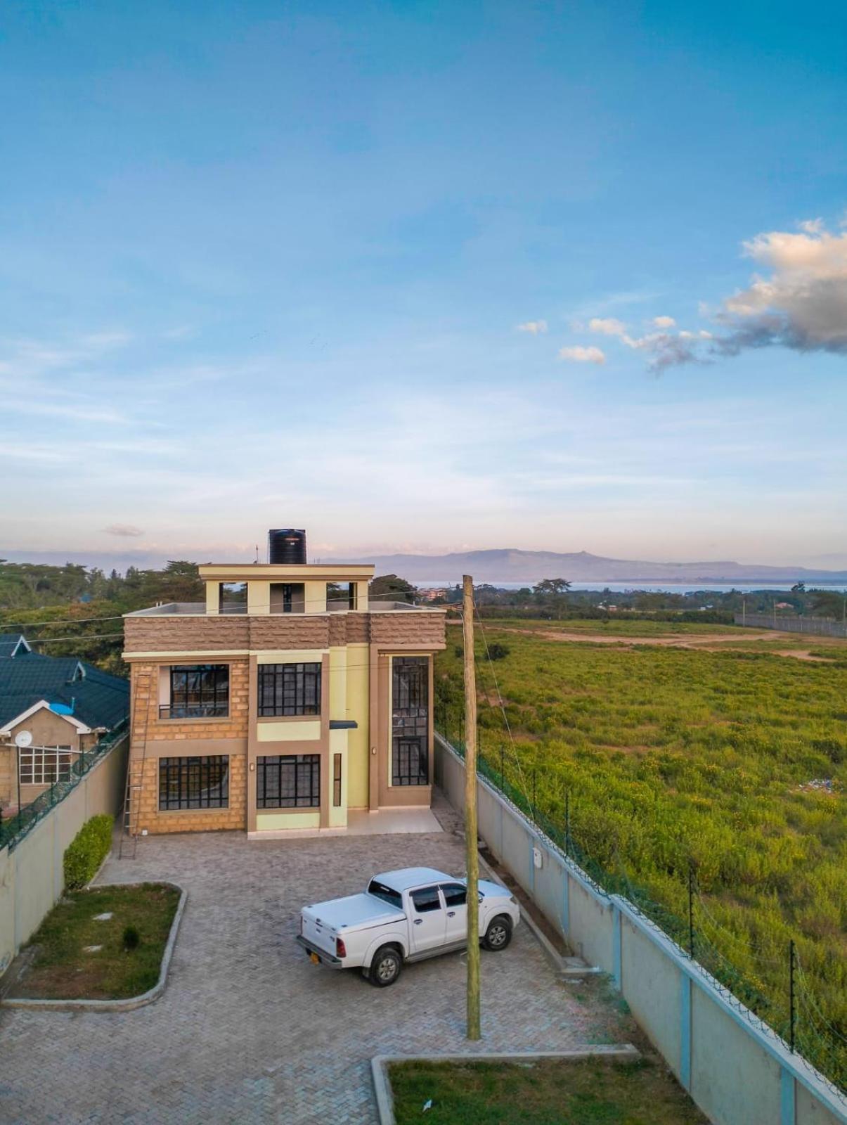 Lake Breeze Apartments Naivasha Buitenkant foto